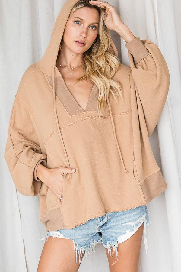 T1572 Contrast Details Loose Fit Hooded Top: S-M-L (2-2-2) / CAMEL/BROWN
