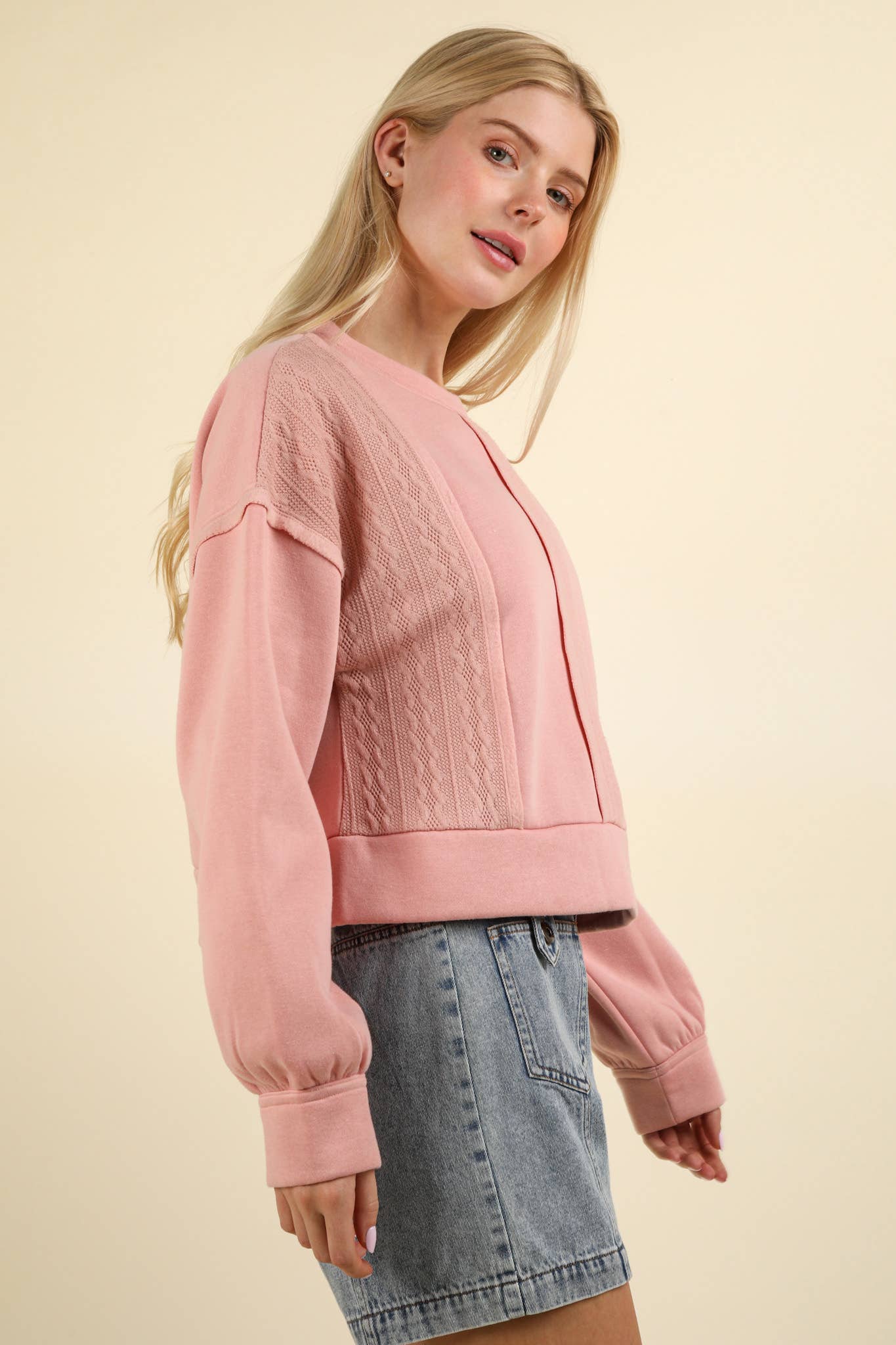 VT15193-Cable Contrast Detail Oversized Knit Crop Top: CHARCOAL / S-M-L/2-2-2