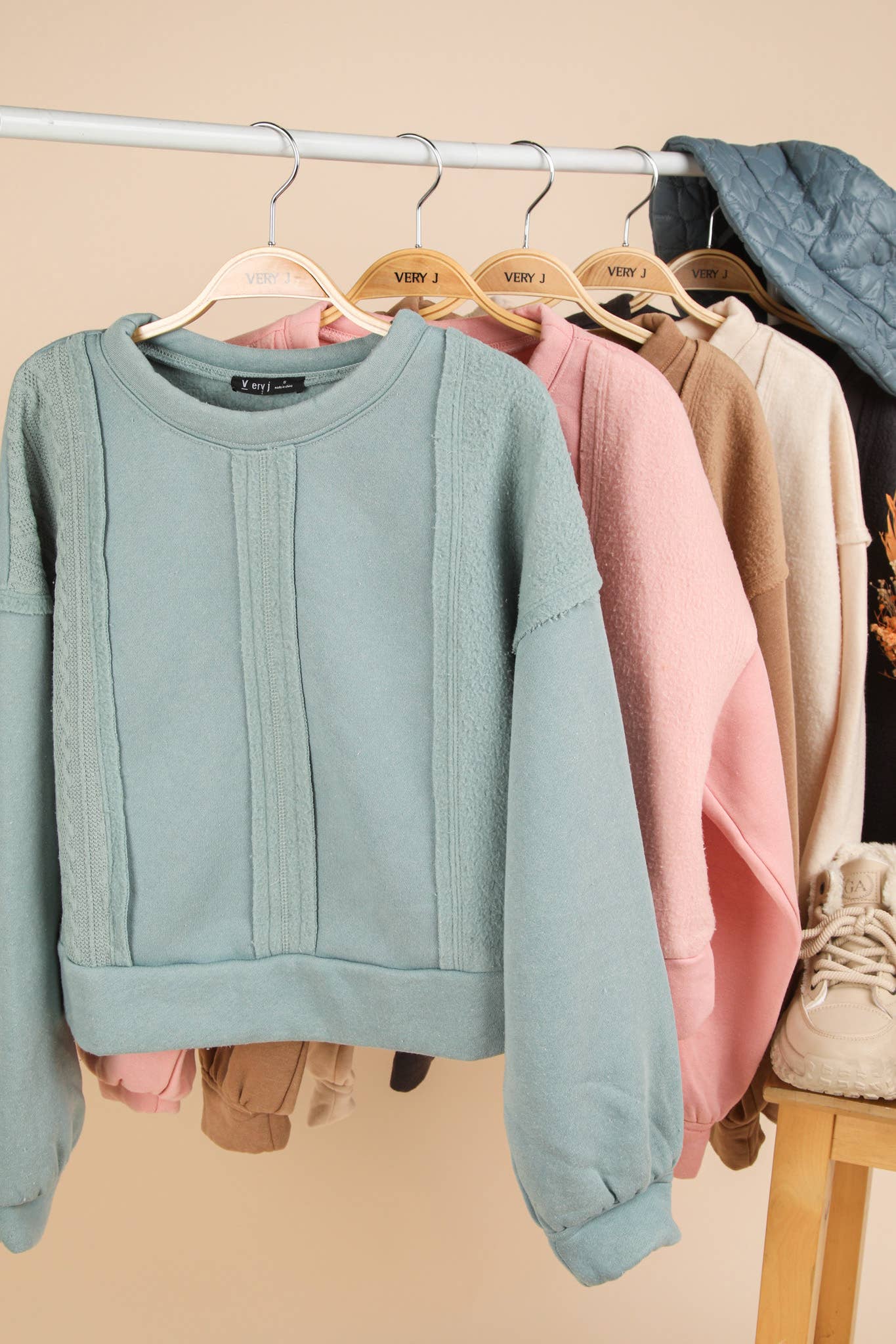 VT15193-Cable Contrast Detail Oversized Knit Crop Top: CHARCOAL / S-M-L/2-2-2