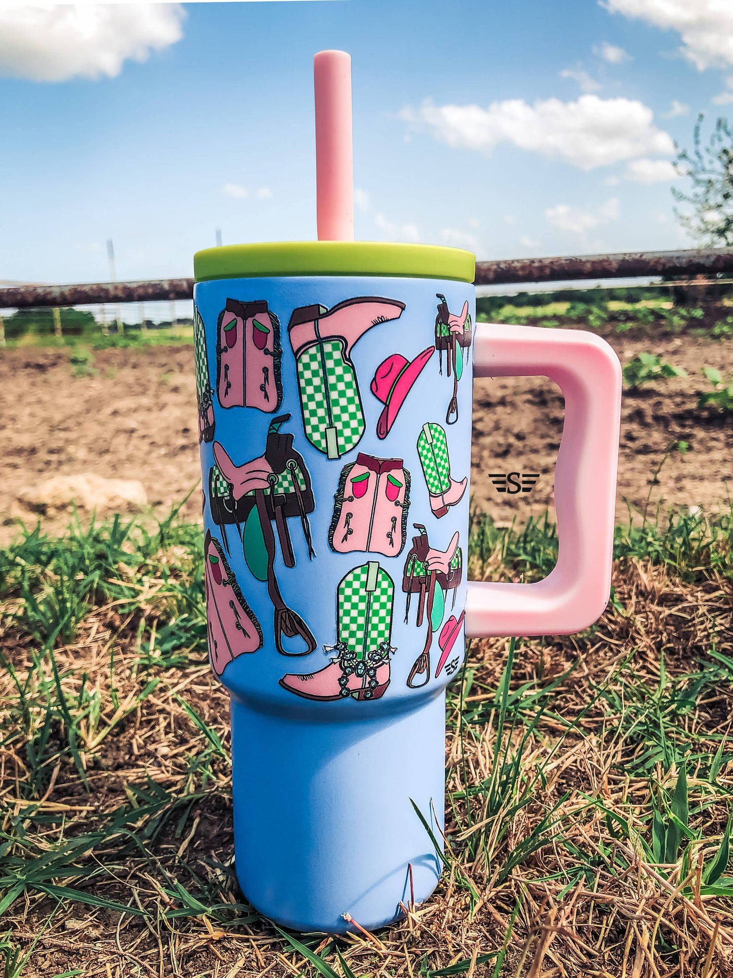 Printed 24oz Cup: Grey Hunting