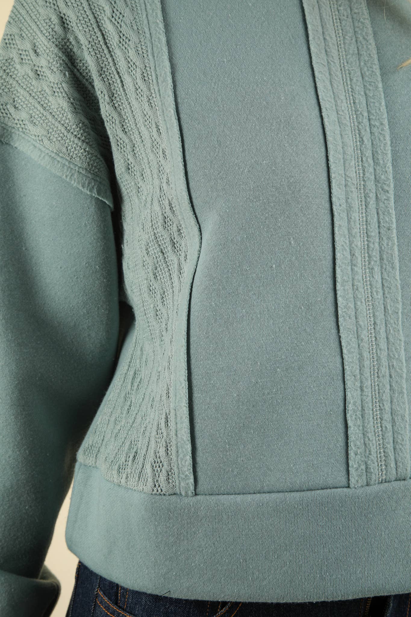 VT15193-Cable Contrast Detail Oversized Knit Crop Top: CHARCOAL / S-M-L/2-2-2