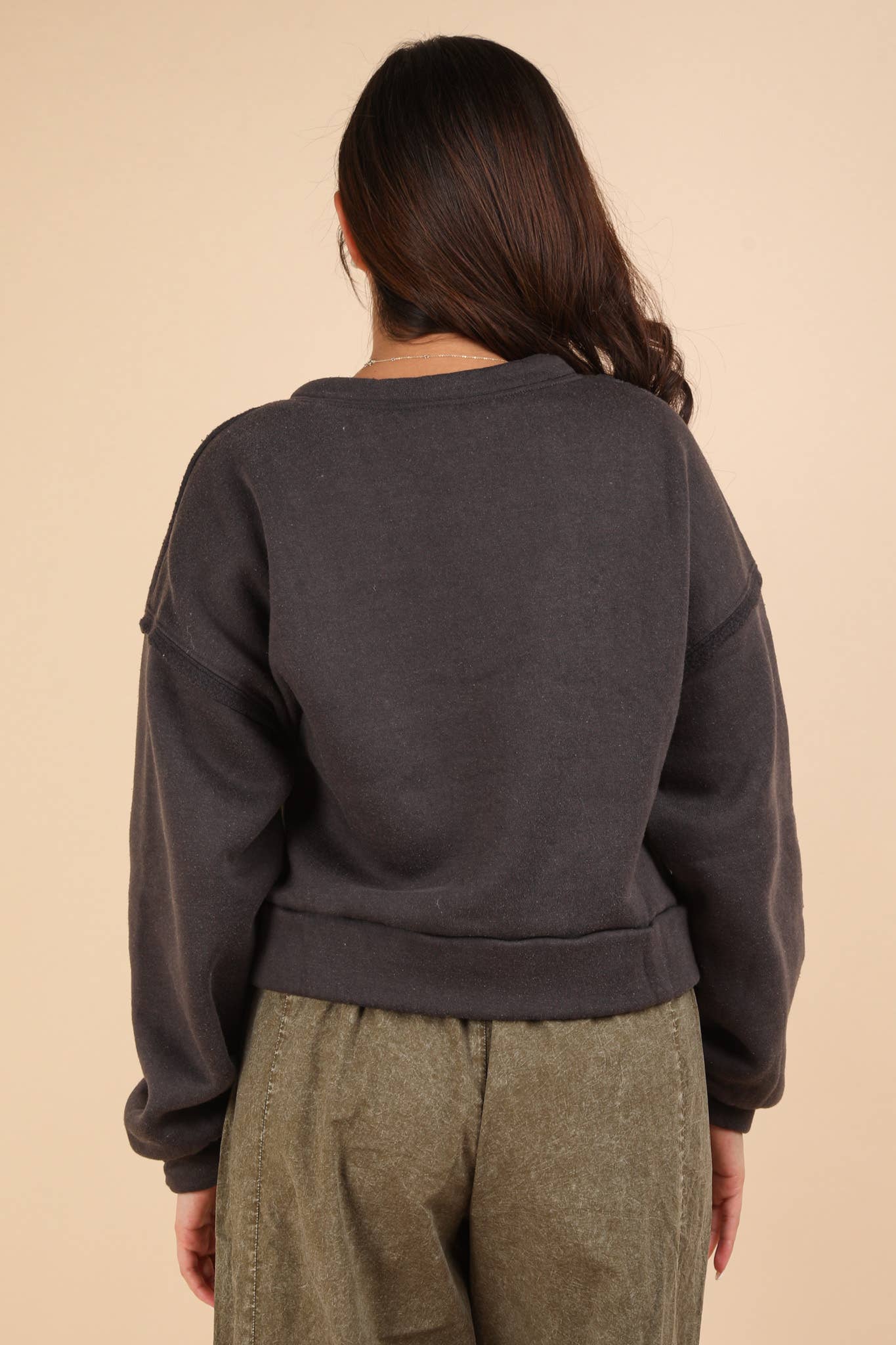 VT15193-Cable Contrast Detail Oversized Knit Crop Top: CHARCOAL / S-M-L/2-2-2